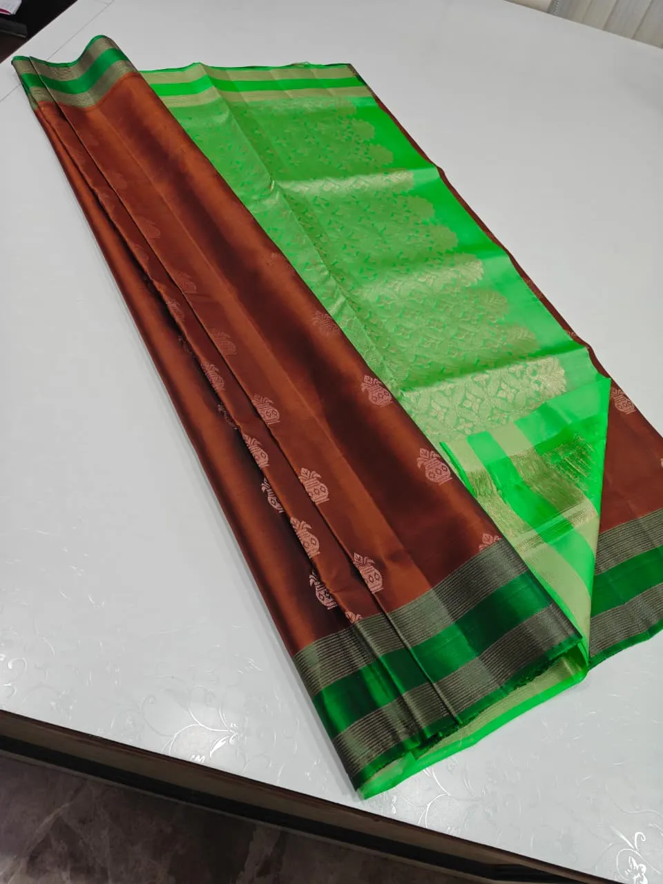 Copper Brown Valli Butta Kanchipuram Soft Silk Saree